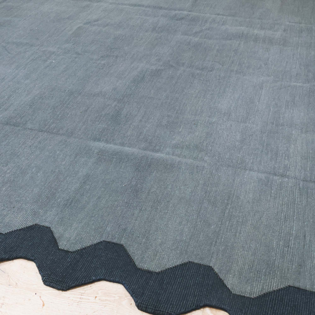 Andrews Midnight Turkish Knot Rug | Modern Blue Scalloped Rug – Scout ...